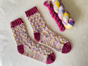 Knitting Socks with Hand Dyed Yarn: How to avoid color inconsistency in a pair of socks