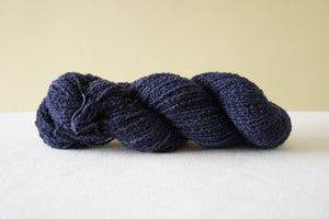 Bouclé DK - Black But Not Really