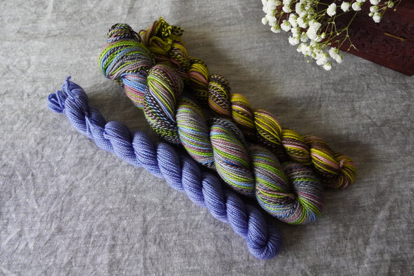 Self-Striping No.1 - Mini Sock Yarn Bundle (100g)